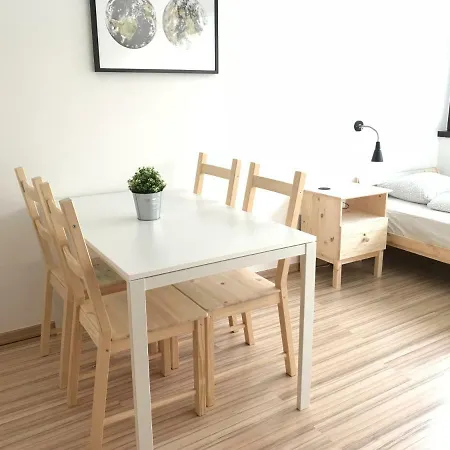 Friendly 5-bed - Center Walking Distance Appartement