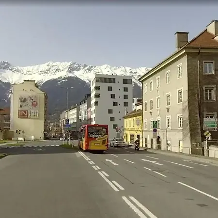 Friendly 5-bed - Center Walking Distance * Innsbruck